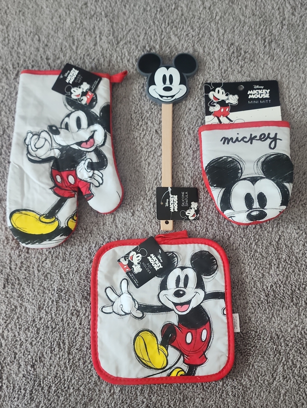 Disney Mickey Mouse Kids Oven and Mini Mitt Pot Holder and SIlicon Spatula